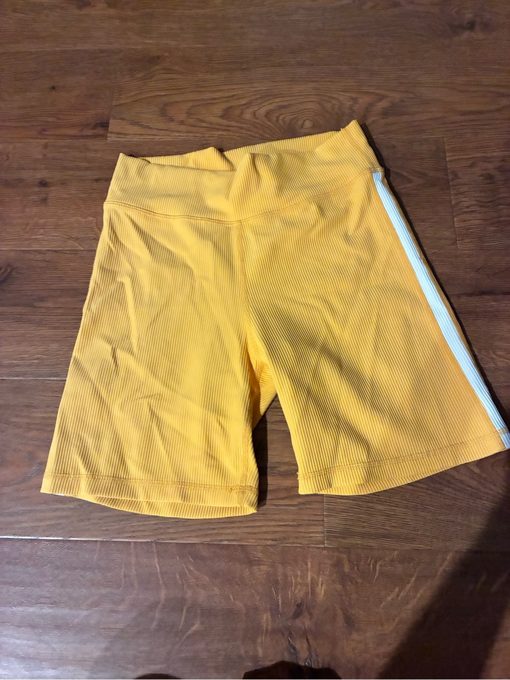 The Upside bike shorts madrigold  size S marigold color